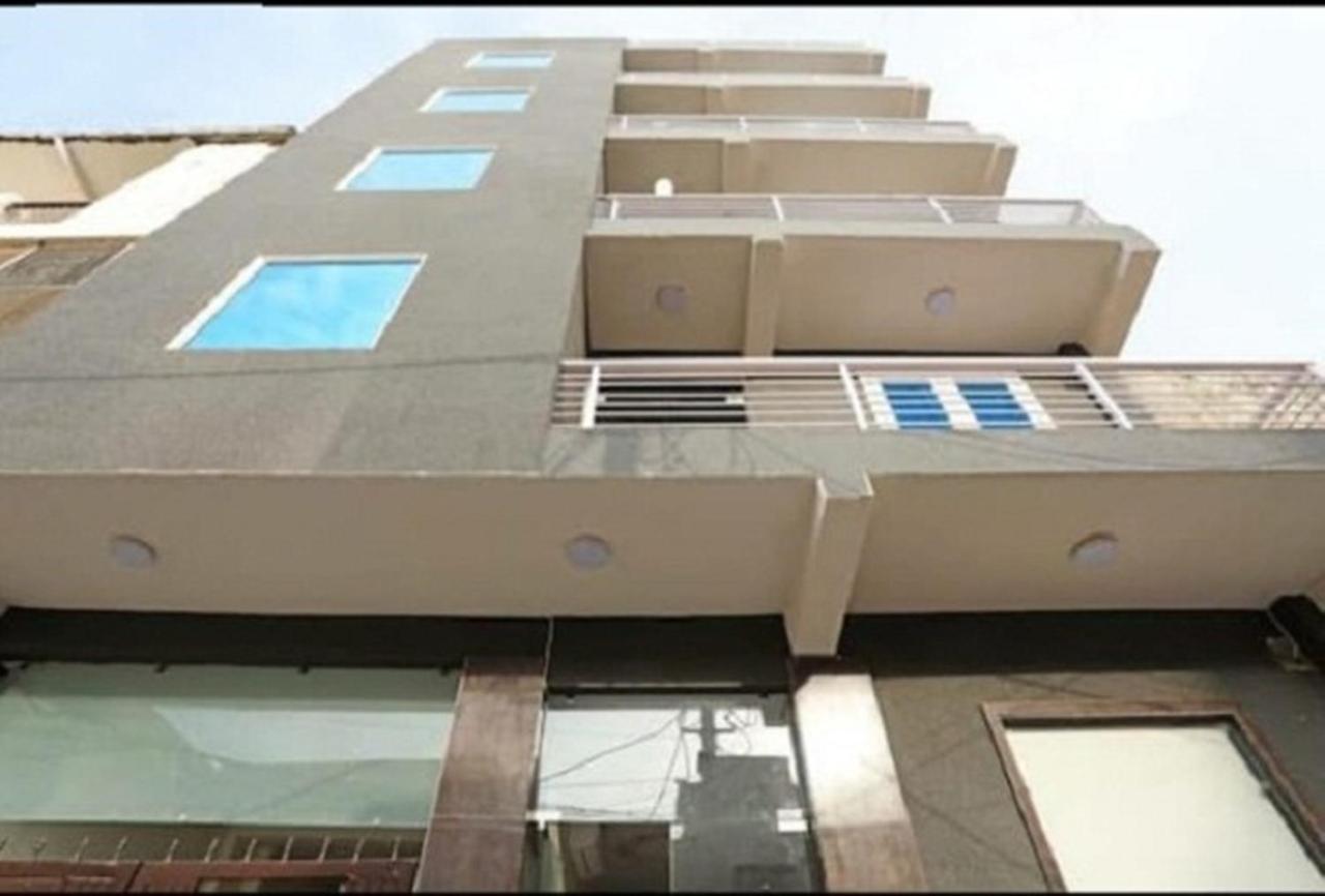 Airport Hotel Golden Bliss Near Delhi Airport Nova Deli Exterior foto